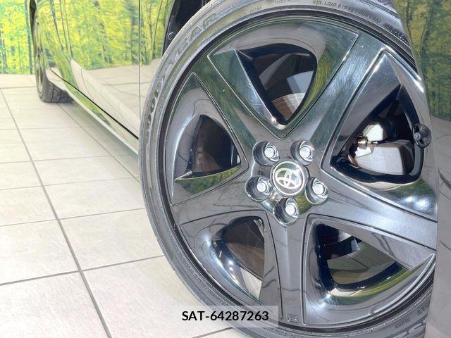 Toyota PRIUS 2021-12 8355365-12