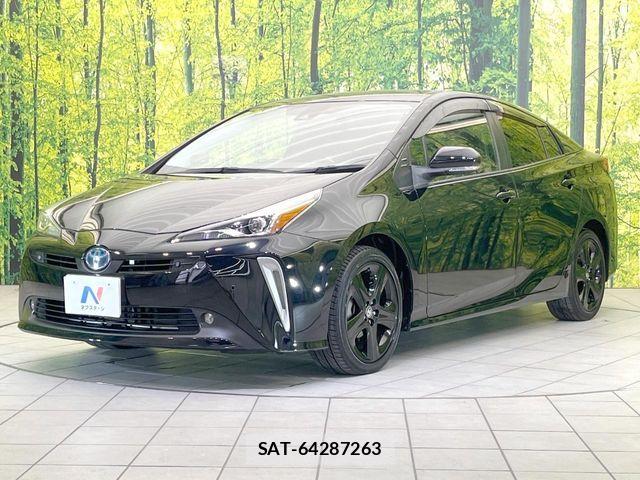 Toyota PRIUS 2021-12 8355365-15