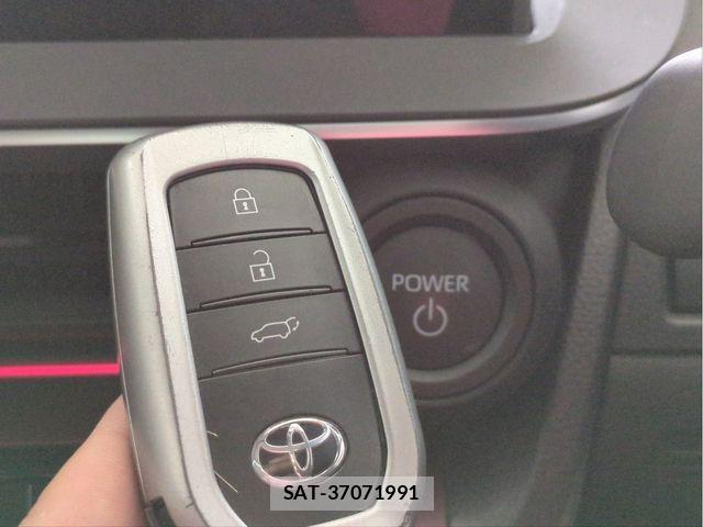Toyota PRIUS 2024-03 8355358-12