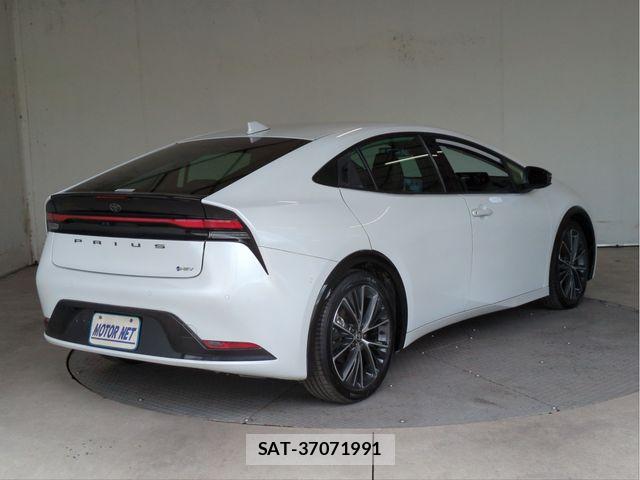 Toyota PRIUS 2024-03 8355358-1