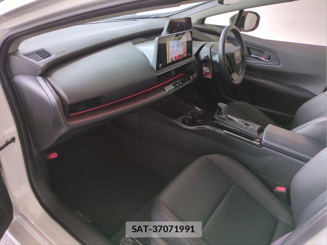 Toyota PRIUS 2024-03 8355358-2