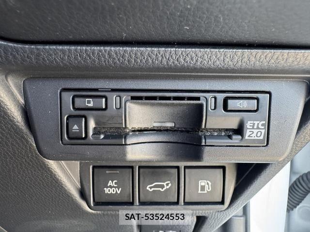 Toyota PRIUS 2023-02 8355355-21