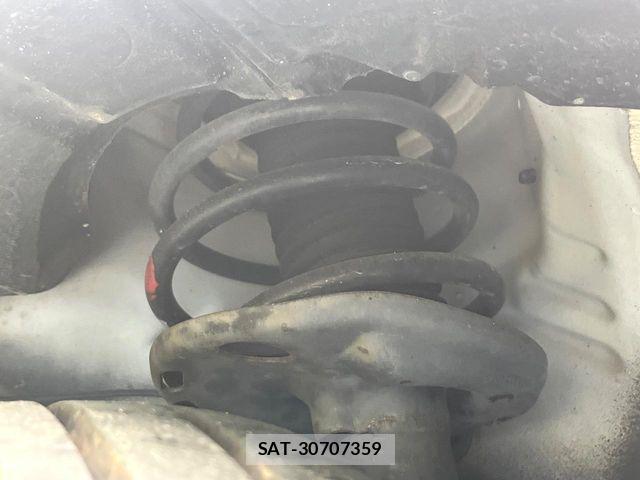 Toyota PRIUS 2012-10 8355388-19