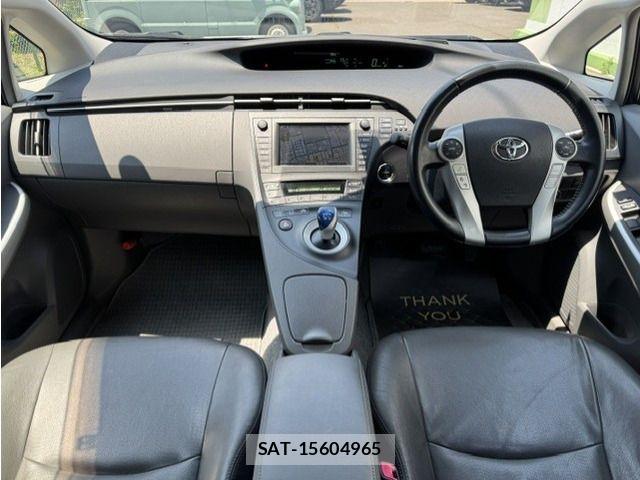 Toyota PRIUS 2011-09 8355396-2