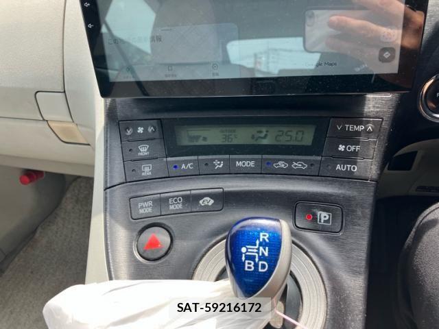 Toyota PRIUS 2010-05 8355400-16