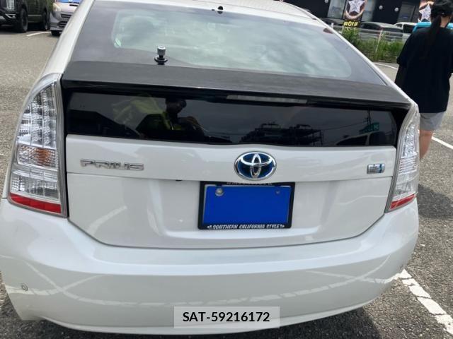Toyota PRIUS 2010-05 8355400-4