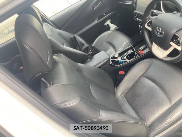 Toyota PRIUS 2016-08 8355379-10