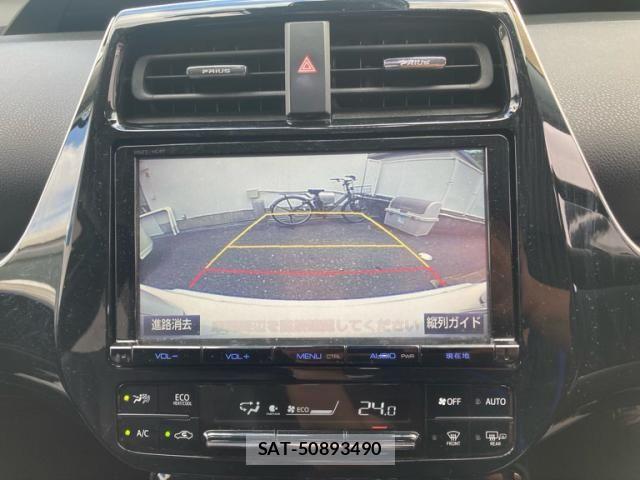 Toyota PRIUS 2016-08 8355379-17