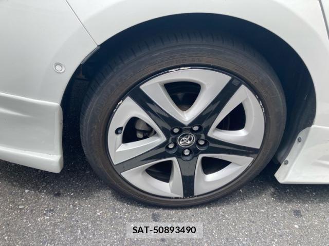 Toyota PRIUS 2016-08 8355379-4