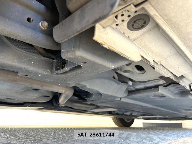 Toyota PRIUS 2021-11 8355367-13