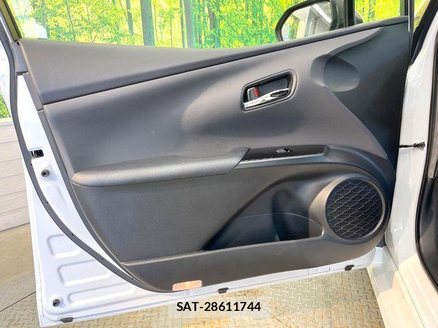 Toyota PRIUS 2021-11 8355367-18