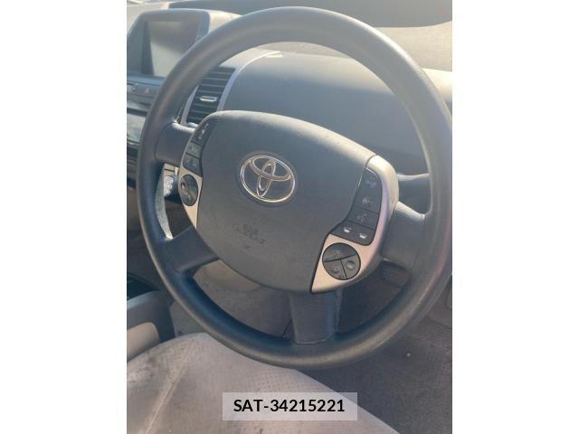 Toyota PRIUS 2004-11 8355399-12