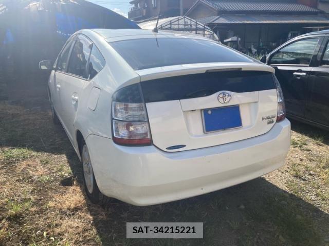 Toyota PRIUS 2004-11 8355399-3