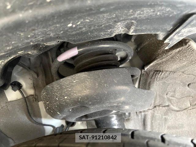 Toyota PRIUS 2024-10 8355350-19