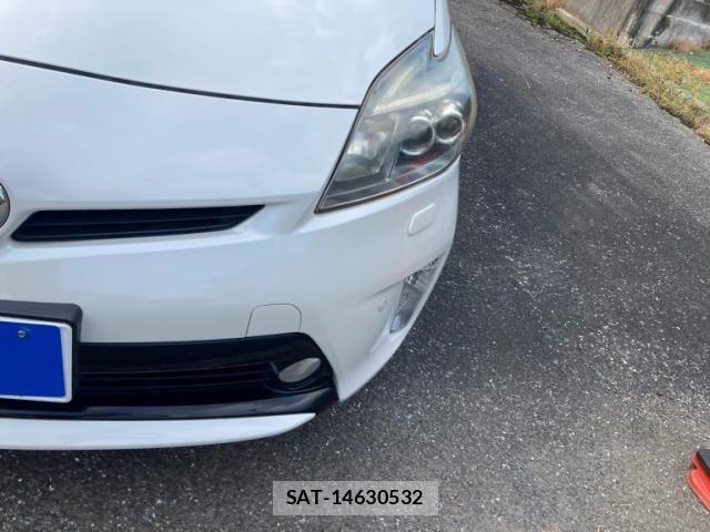 Toyota PRIUS 2015-07 8355392-5