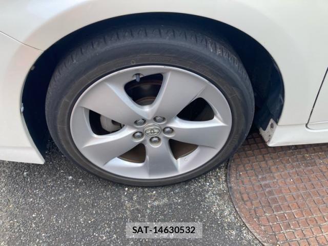Toyota PRIUS 2015-07 8355392-6