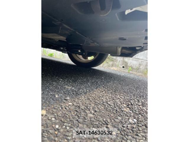 Toyota PRIUS 2015-07 8355392-8