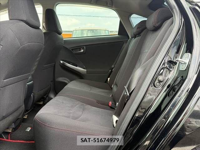 Toyota PRIUS 2013-03 8355397-18