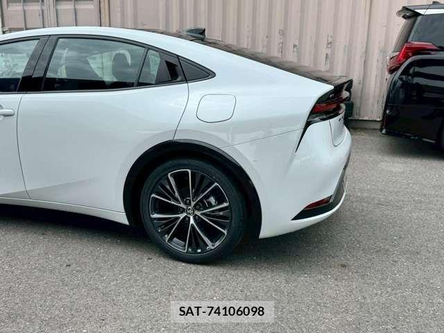 Toyota PRIUS 2026-01 8355347-11