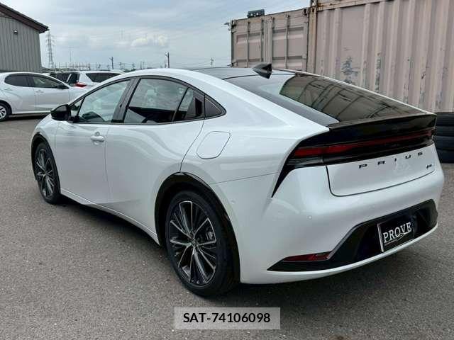 Toyota PRIUS 2026-01 8355347-14