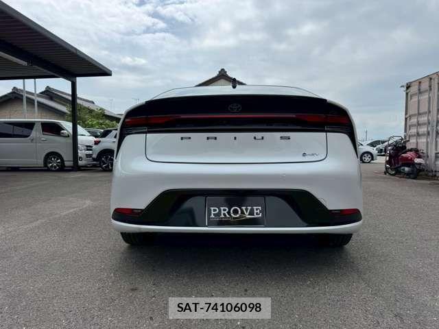 Toyota PRIUS 2026-01 8355347-17