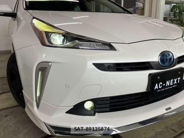 Toyota PRIUS 2019-02 8355364-13