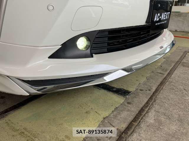 Toyota PRIUS 2019-02 8355364-1