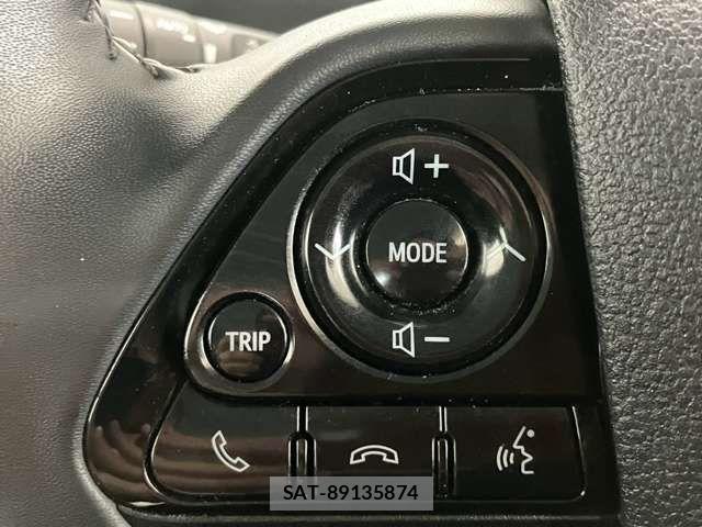 Toyota PRIUS 2019-02 8355364-7