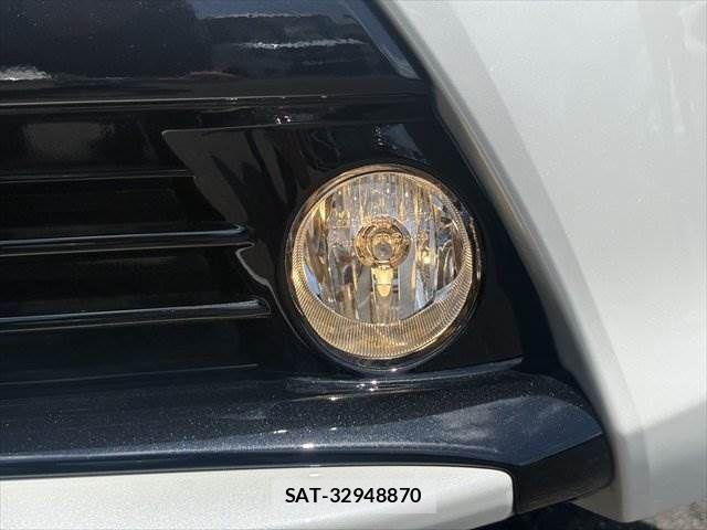 Toyota PRIUS 2013-11 8355387-15