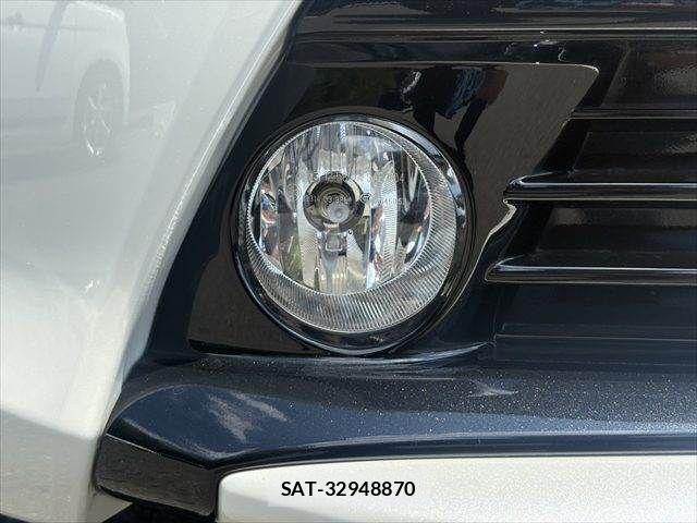 Toyota PRIUS 2013-11 8355387-26