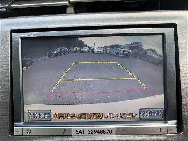 Toyota PRIUS 2013-11 8355387-6