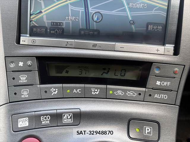 Toyota PRIUS 2013-11 8355387-8