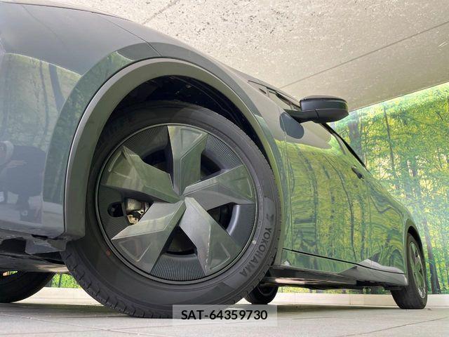 Toyota PRIUS 2023-06 8355359-12