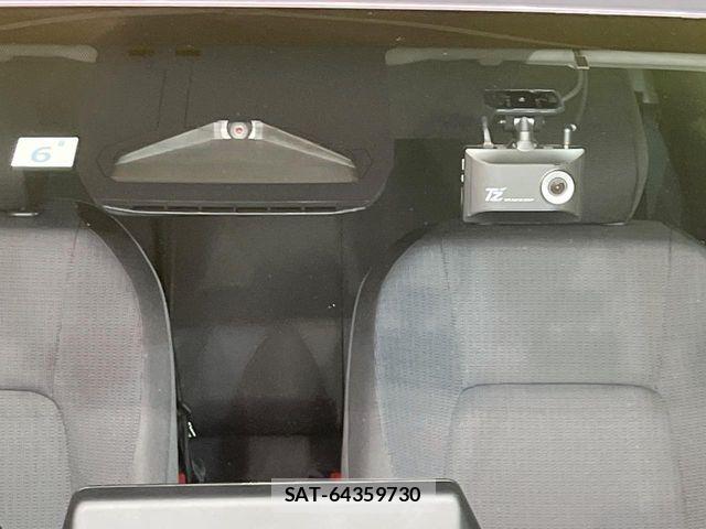 Toyota PRIUS 2023-06 8355359-4