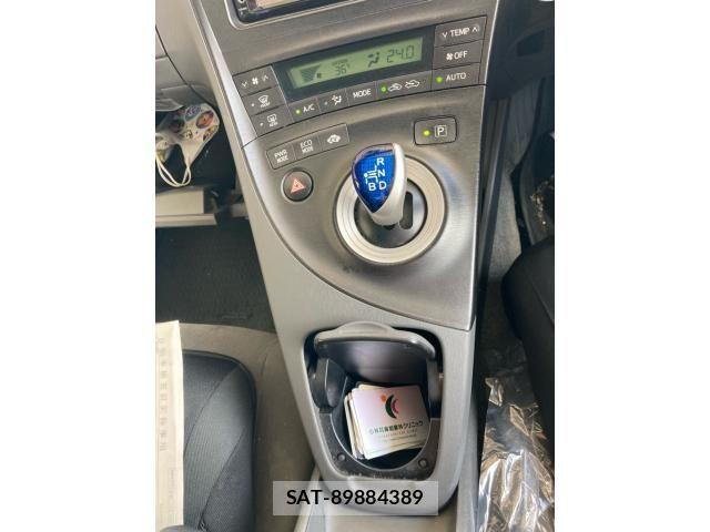 Toyota PRIUS 2009-11 8355401-19