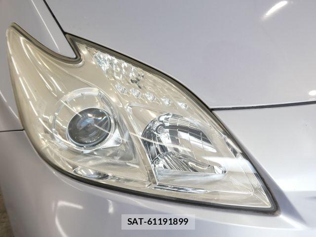 Toyota PRIUS 2012-03 8355394-6