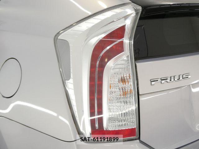 Toyota PRIUS 2012-03 8355394-7