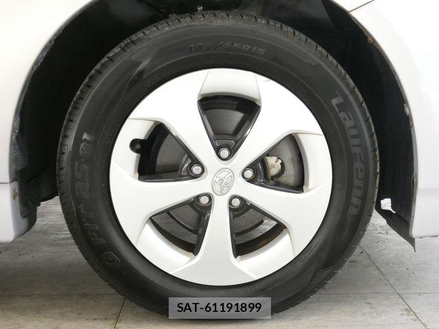Toyota PRIUS 2012-03 8355394-8