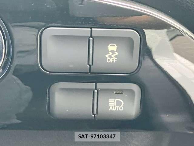 Toyota PRIUS 2016-05 8355368-3