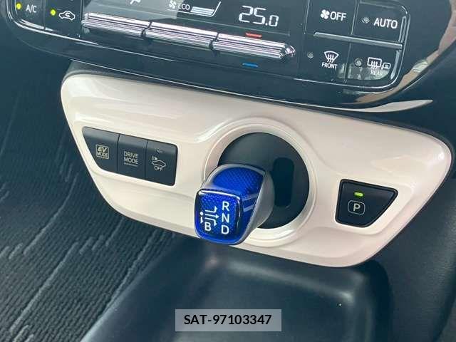 Toyota PRIUS 2016-05 8355368-5