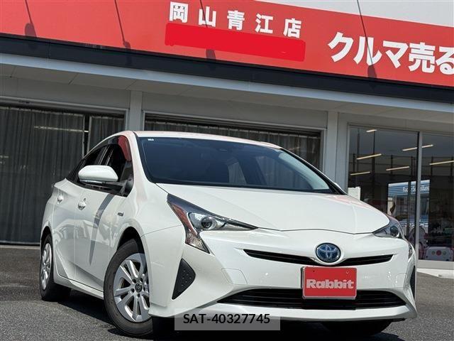 Toyota PRIUS 2017-07 8355380-0