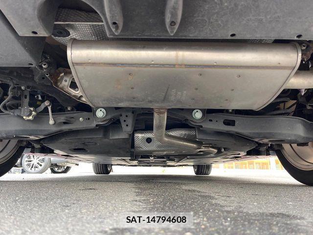 Toyota PRIUS 2016-05 8355370-18