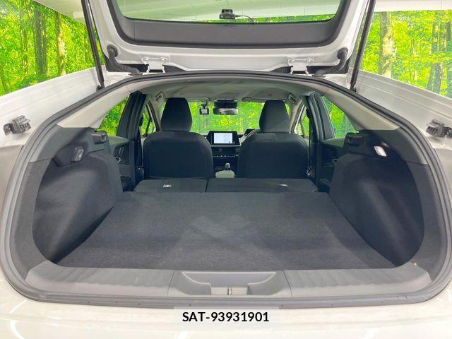Toyota PRIUS 2023-03 8355363-9