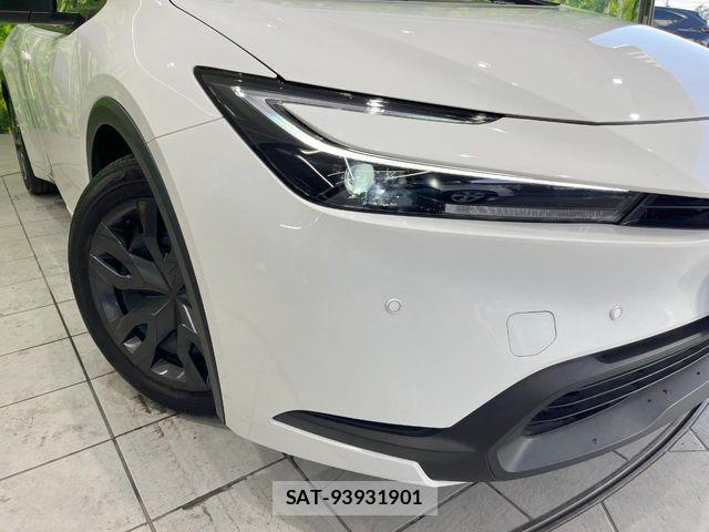 Toyota PRIUS 2023-03 8355363-11