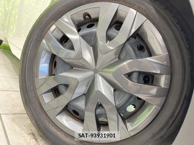 Toyota PRIUS 2023-03 8355363-12