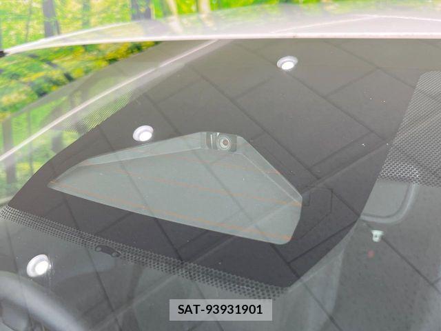 Toyota PRIUS 2023-03 8355363-4