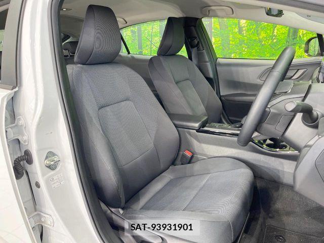 Toyota PRIUS 2023-03 8355363-7
