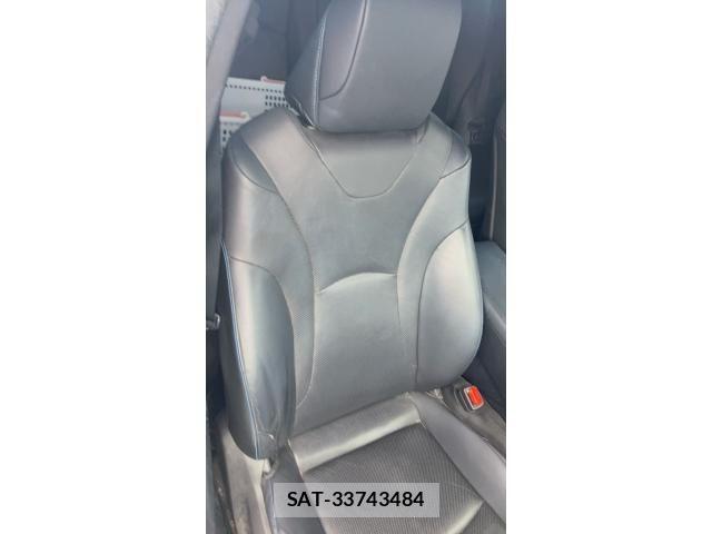 Toyota PRIUS 2021-08 8355366-13