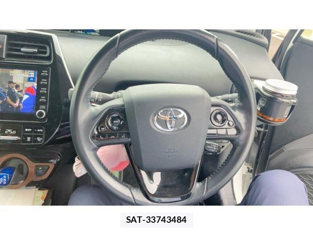Toyota PRIUS 2021-08 8355366-18