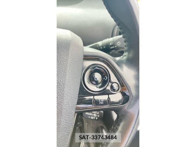 Toyota PRIUS 2021-08 8355366-19